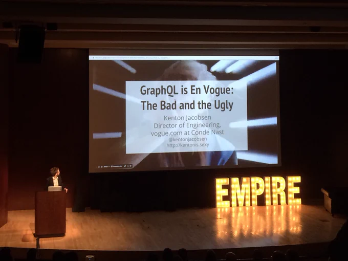 Speaker on stage with the first slide of his talk, entitled "GraphQL is En Vogue: The Bad and the Ugly"