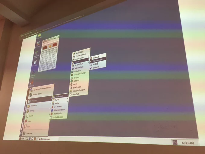A screenshot of Windows 2000 in the browser.