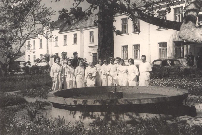 Strūklaka pie Saldus slimnīcas 1960.gads.