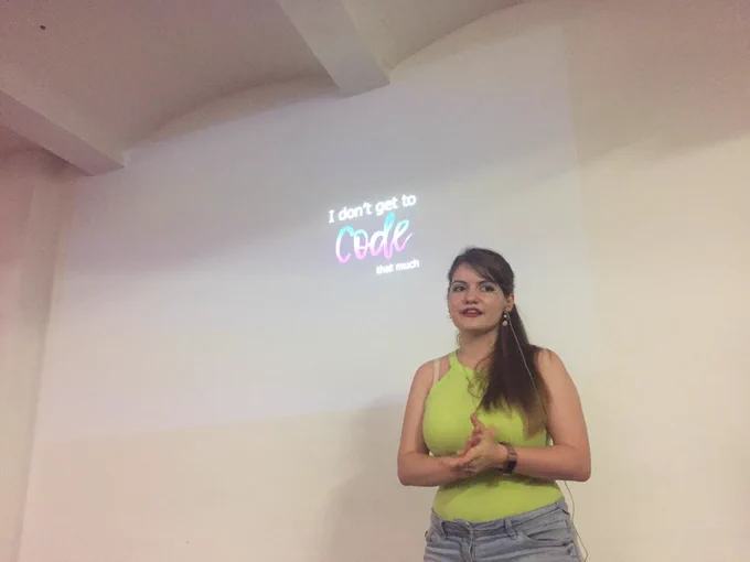Pilar speaking in front of the crowd.