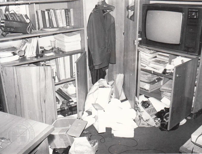 Valsts drošības komitejas pārņemšana. Fotogrāfs Laimonis Martinsons. LNVM krājums.