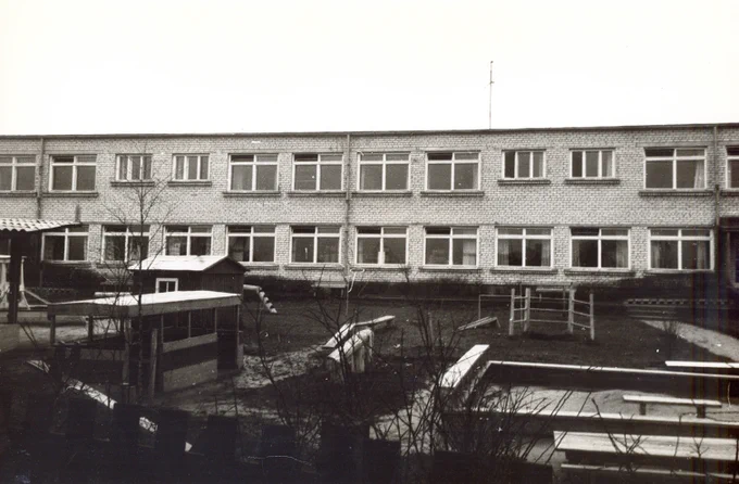 Brocēnu CŠK apvienotais bērnu dārzs 1970. gados. 
(Foto no muzeja krājuma )