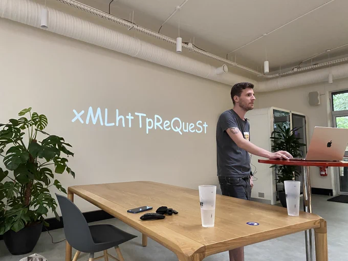 xMlHtTpReQuEsT