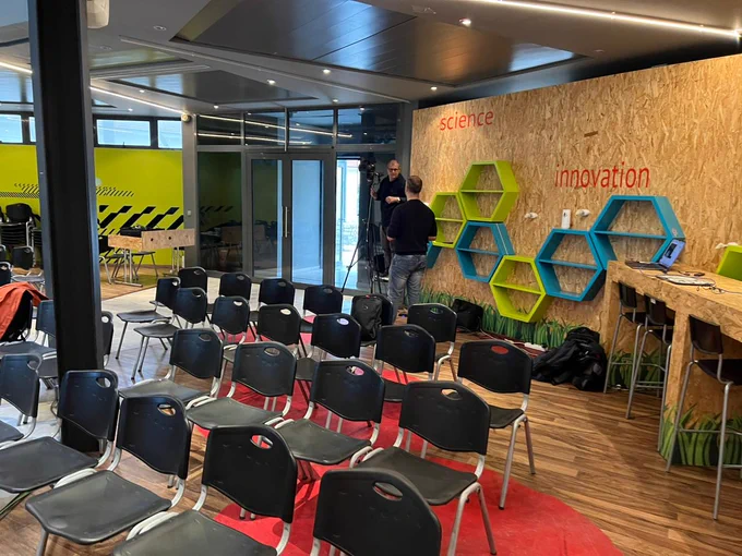 Photo from Innovathens with no audience 
