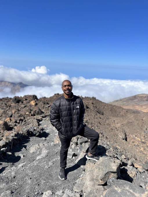 Teju on the volcano