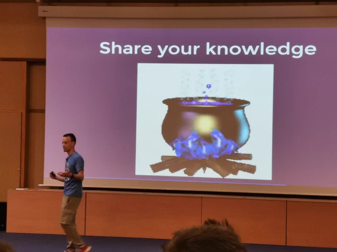 Foto de charla en el JSDayCAN2023 de Ken C Dodds