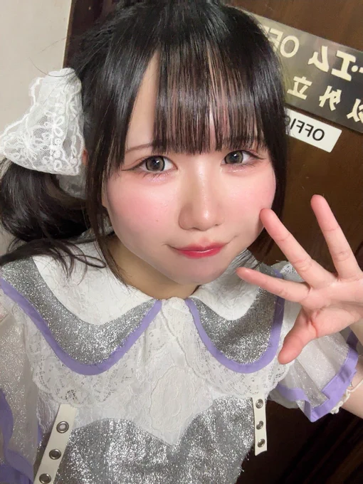 サイドポニーした！
てかみんな！太った？って言い過ぎ😾😾まあその通りだけど😾2キロ！！！