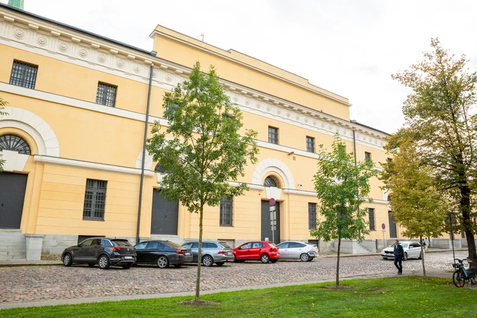 LNMM izstāžu zāles "Arsenāls" fasāde