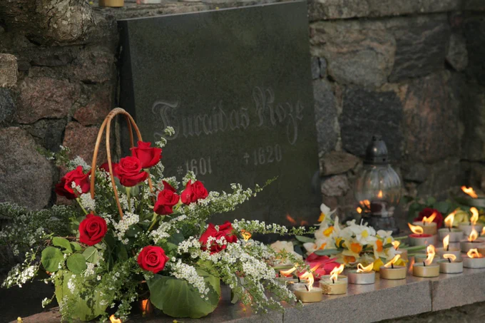 Turaidas rozes piemiņas vieta mūsdienās, fotogrāfija no Turaidas muzejrezervāta krājuma