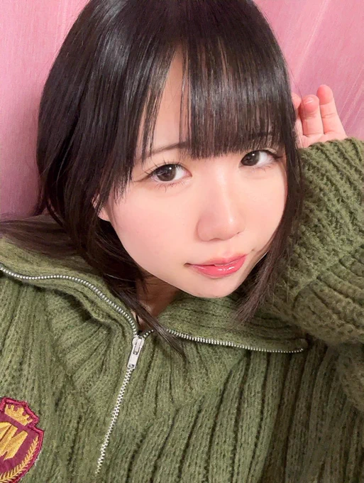 唇とぅるとぅるな写真だなあ😸