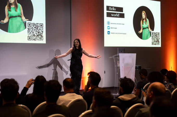 Me on the conference stage 