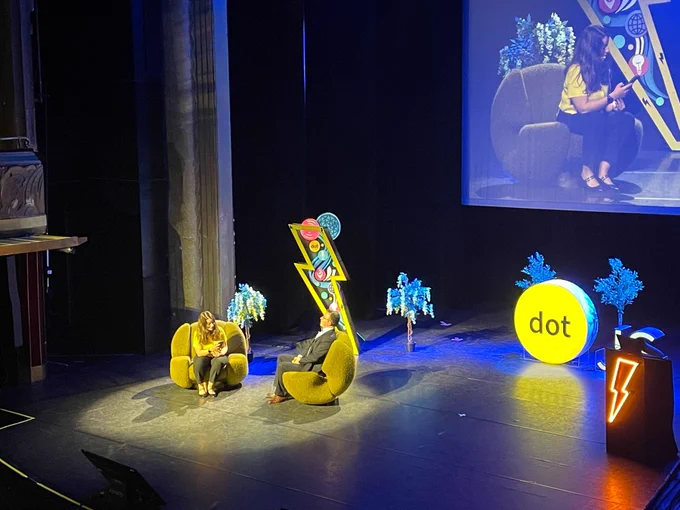 La scène de dotJS