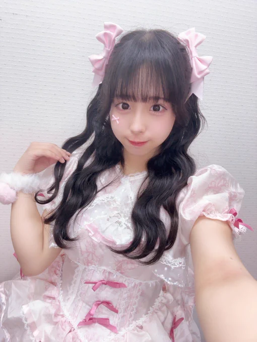 きんさい！みんさい！狐魂祭！ 1部

🦊セトリ

①キスハグ侵略者！
②ころころガール
③ファンサ
④Dear  my⋯ (オリジナル)