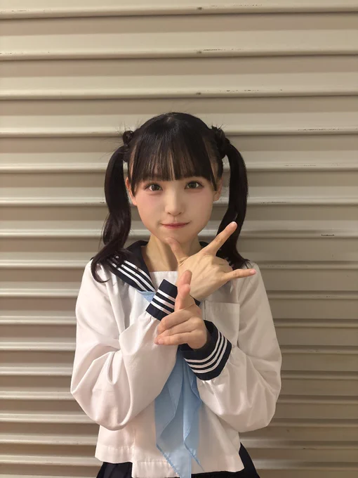 わかぽんが最後だったからダンス練習するところで円盤投げしてみたよヮラ